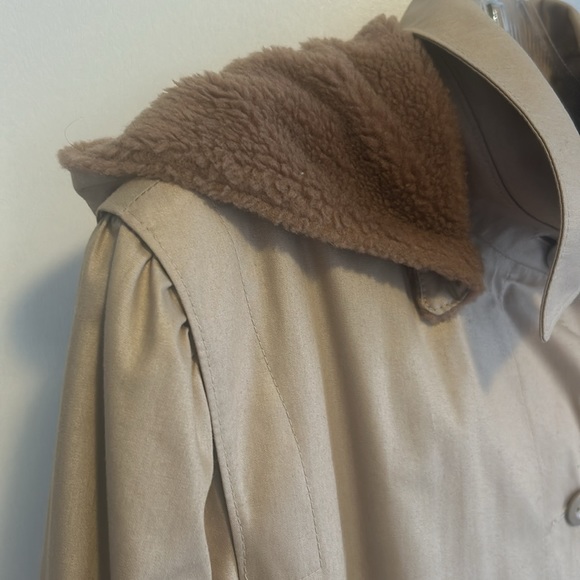 Vintage London Fog Maincoat trenchcoat in khaki size 10 - Picture 8 of 16